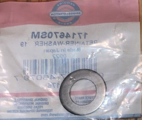 [BS-1714670SM] Briggs &amp; Stratton Genuine 1714670SM RETAINER WASHER19 Replacement Part